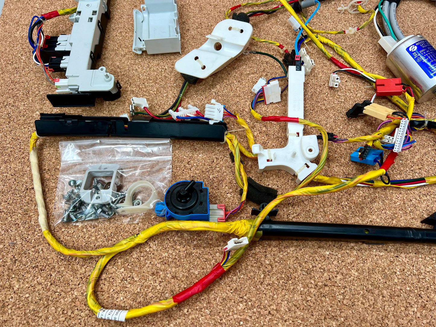 SAMSUNG WF42H5200AP/A2 MAIN WIRING HARNESS AND SOME MORE THINGS