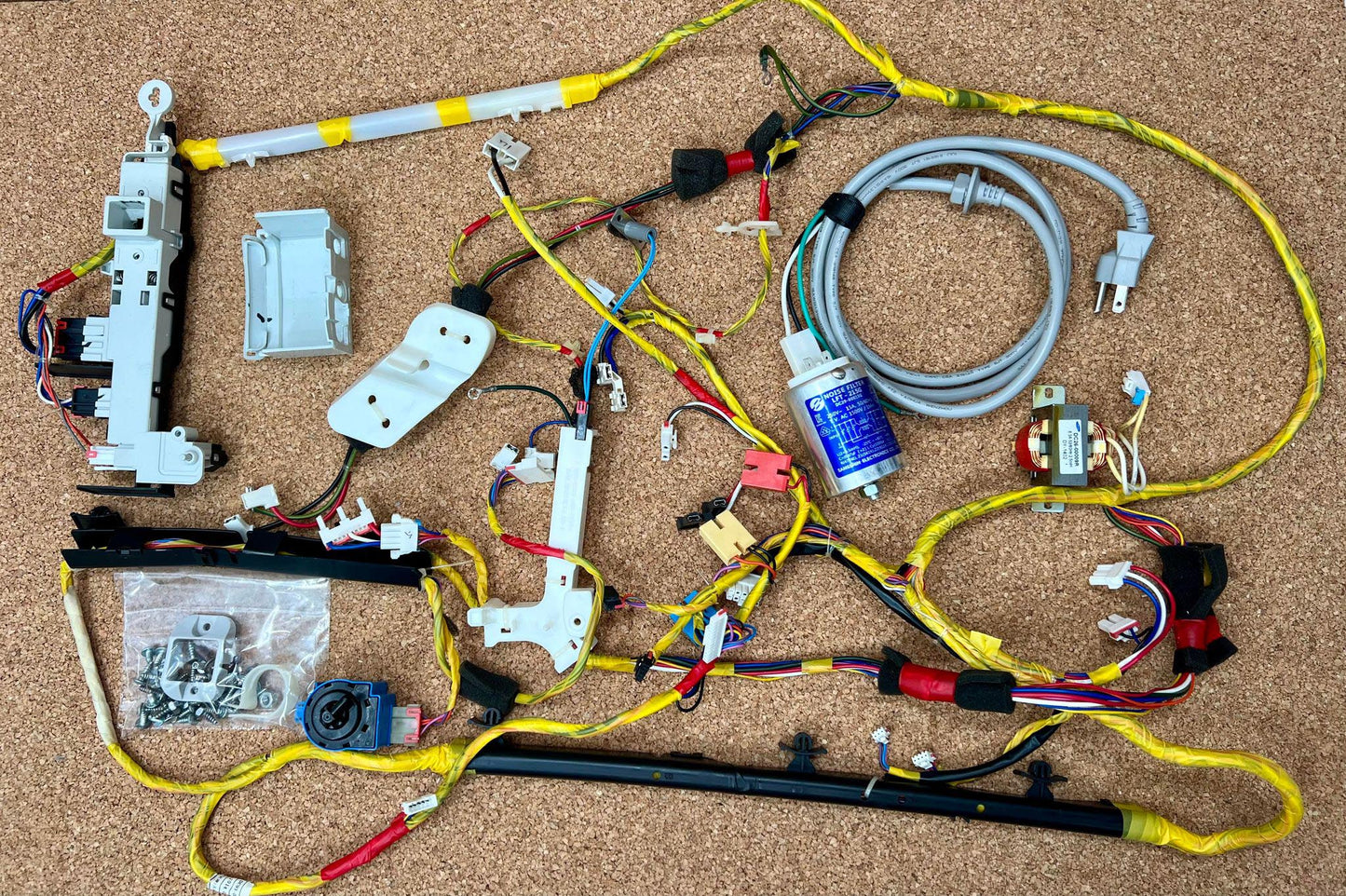 SAMSUNG WF42H5200AP/A2 MAIN WIRING HARNESS AND SOME MORE THINGS